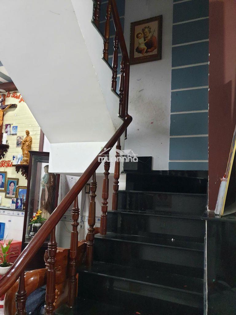 Bán gấp nhà 2 lầu dt 6x12, gần ngã 3 bùi môn, ql22, hẻm xuân thới 7 - 2
