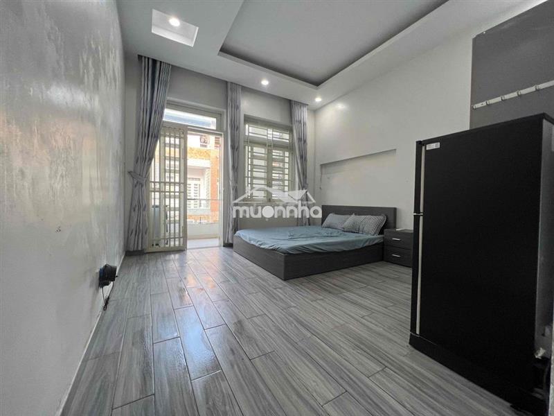 Phòng full nội thất. ngay gigamall