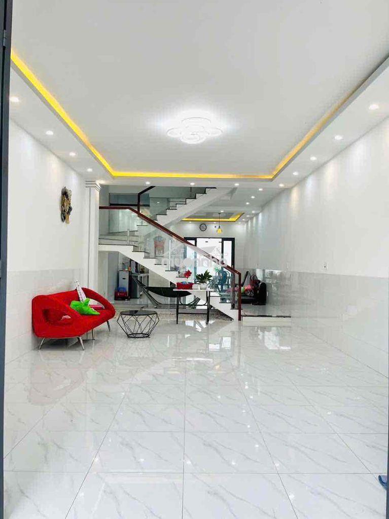 Cho thuê nhà 2 lầu đẹp rộng - full máy lạnh, có nội thất - 2