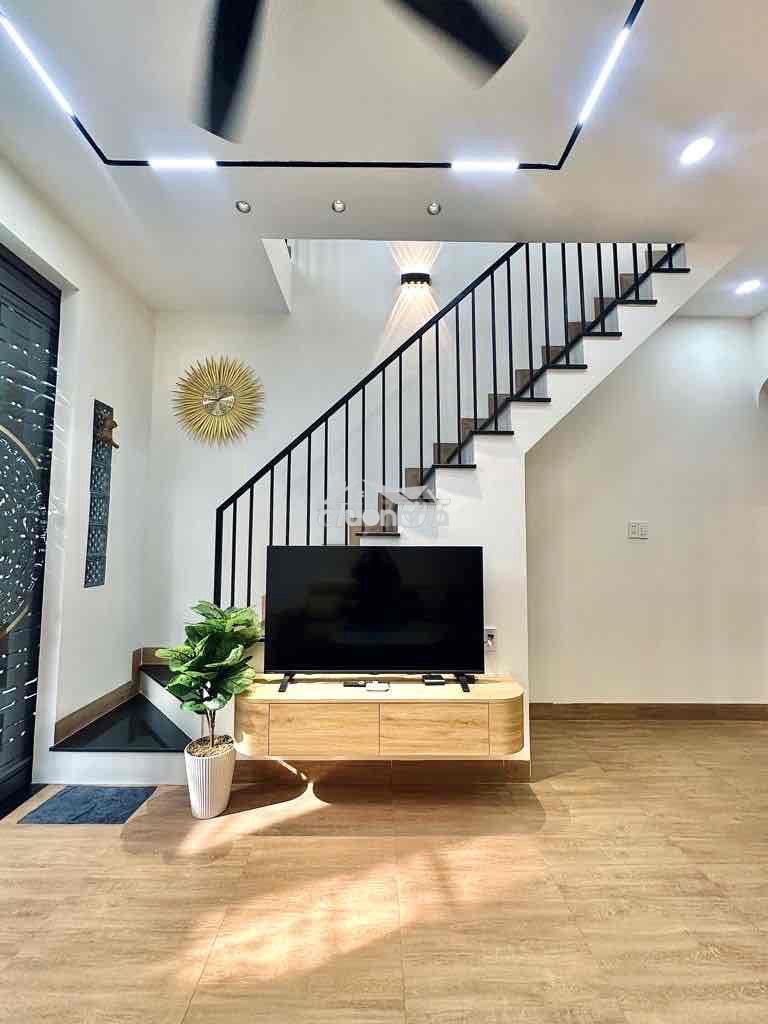 Bán nhà đường mã lò sát bệnh viện bình tân sát tên lửa xe hơi tận cửa