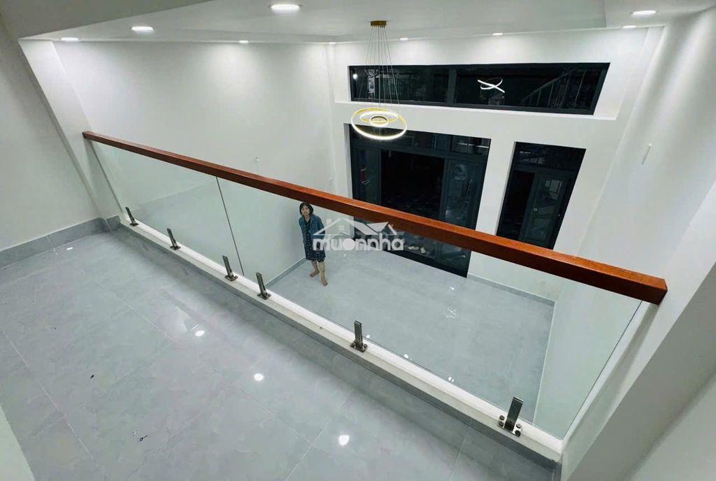 Bán nhà nguyễn tiểu la q.10| 4,5x8 - 4 t - tn: 18 triệu/th| 5,2 tỷ - 2