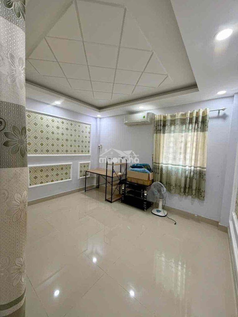 Nhà siêu đẹp_cách ngã 4 ga 300m _5pn giá 12 triệu - 3