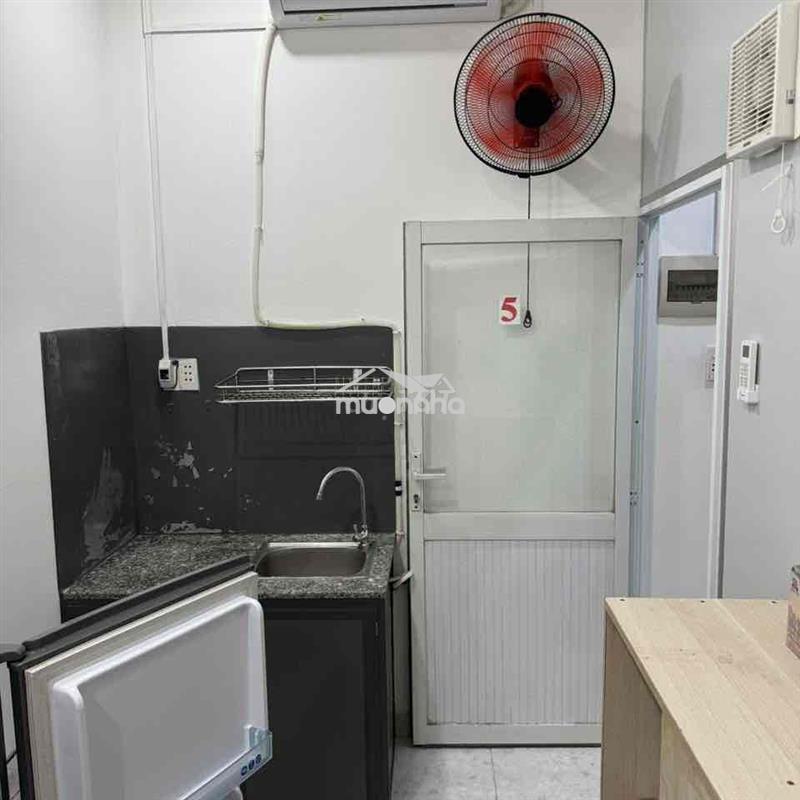Còn phòng cho nữ thuê,full nội thất,an ninh sạch sẽ