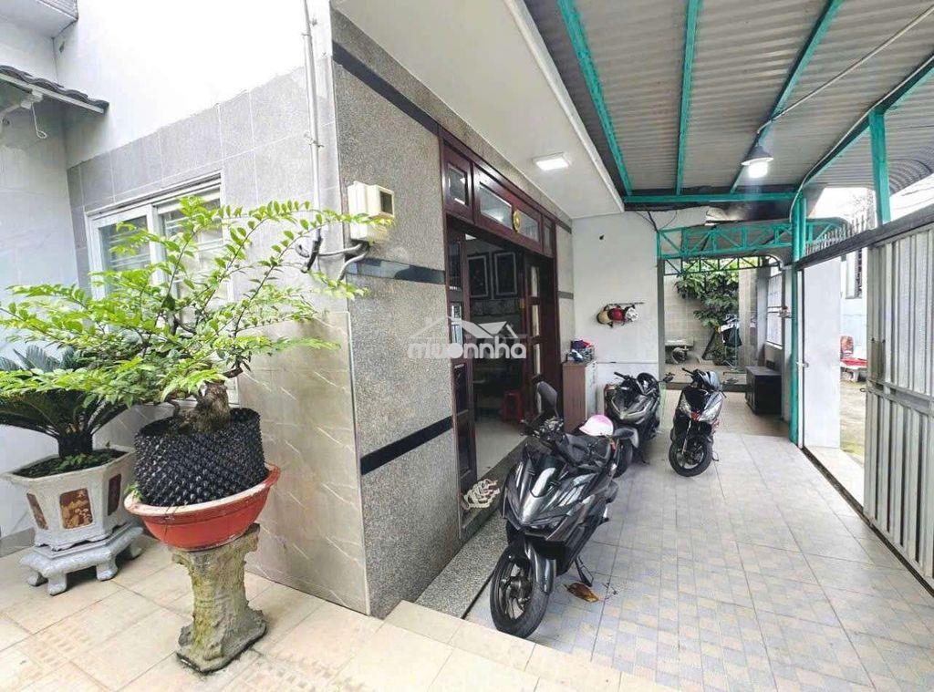 Nhà cấp 4 1/khu phố 4-thị trấn hóc môn.dt 10x13~130m2~trệt lững~3,75ty - 2
