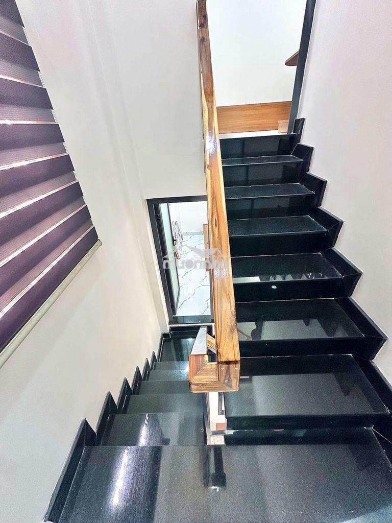 3 bước ra hxt 🚛 nguyễn tư giản -3 tầng -30m2 -3x10m -3pn - chỉ 3.xxtỷ - 3