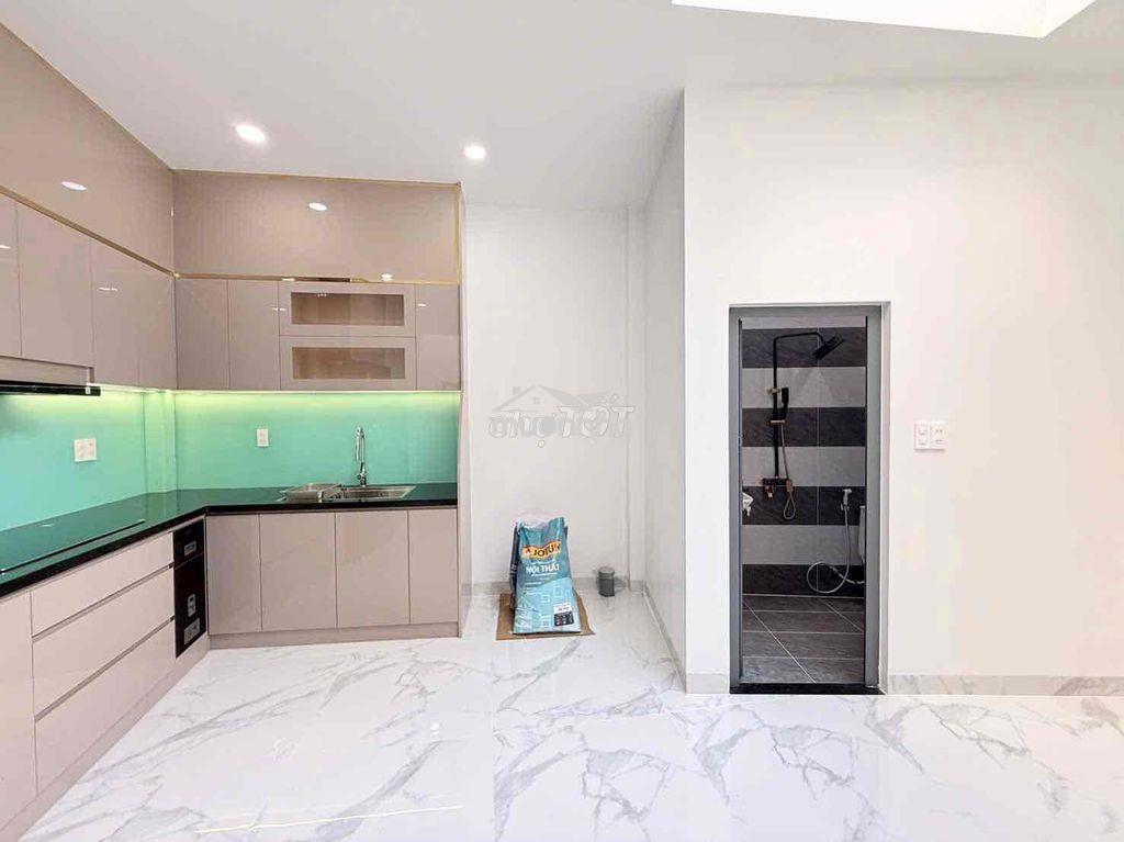 Quá hiếm 60m2 , nhà xây mới, xe hơi vào nhà - 2