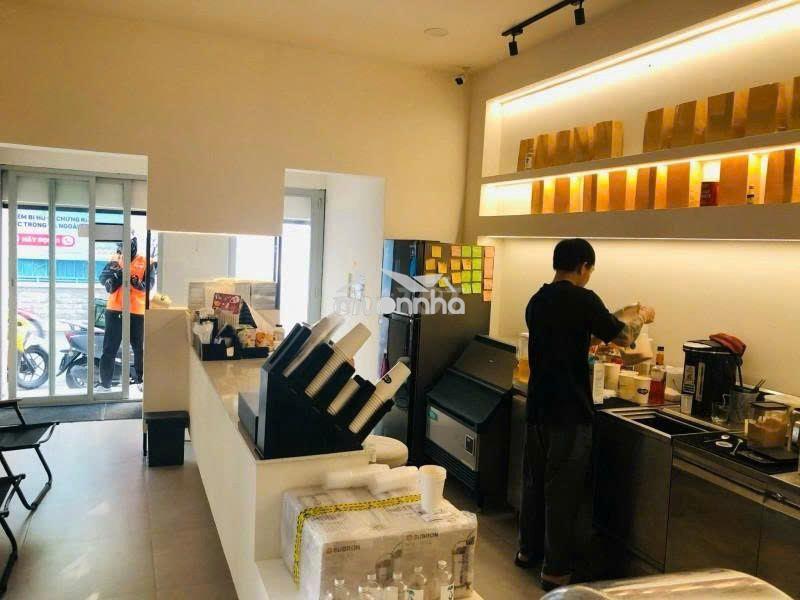 Lê văn sỹ - ngang lớn 4.1 - hẻm xe tải - dòng tiền 17tr/tháng. - 2