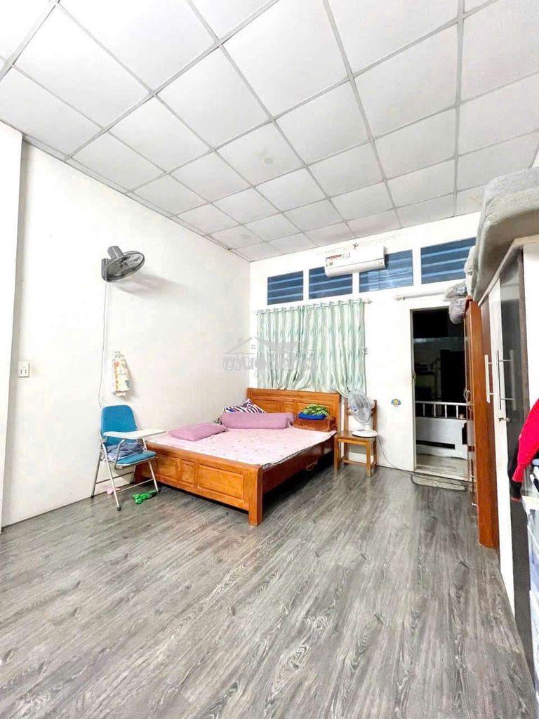 Cho thuê nhà hẻm lê trọng tấn 4x10m trệt lửng lầu 2pn 2vs tây thạnh