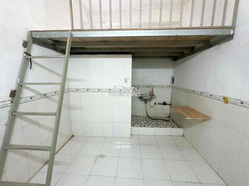 Phòng có gác giá rẻ gần aeon tân phú - đh công thương - 4