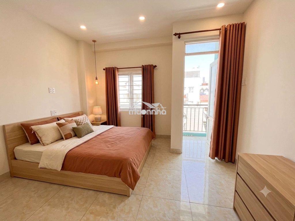 Nhà 3 tầng cách hẻm xe hơi tránh 80m - bùi văn ba
_không qh _ 3.xx tỷ - 3