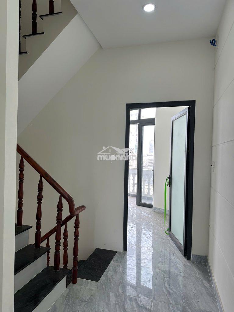 Nhà 4 lầu đường nhựa 8m (4.4x12) phú định ngay q.6 - 2