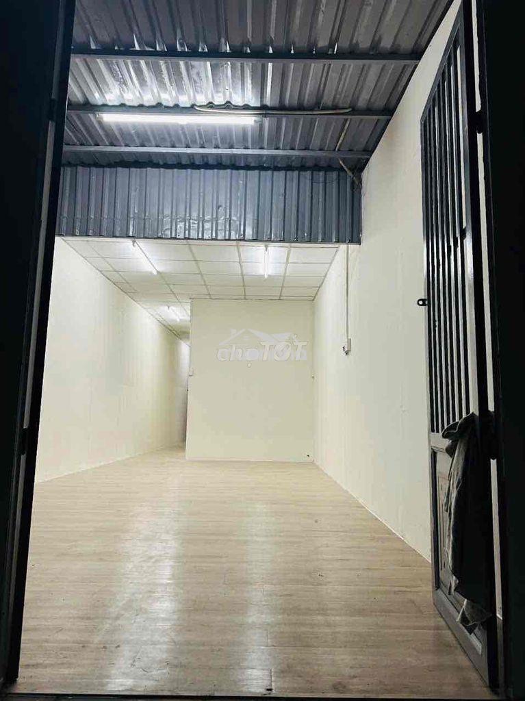 Bán nhà gần sân banh thạnh xuân 25