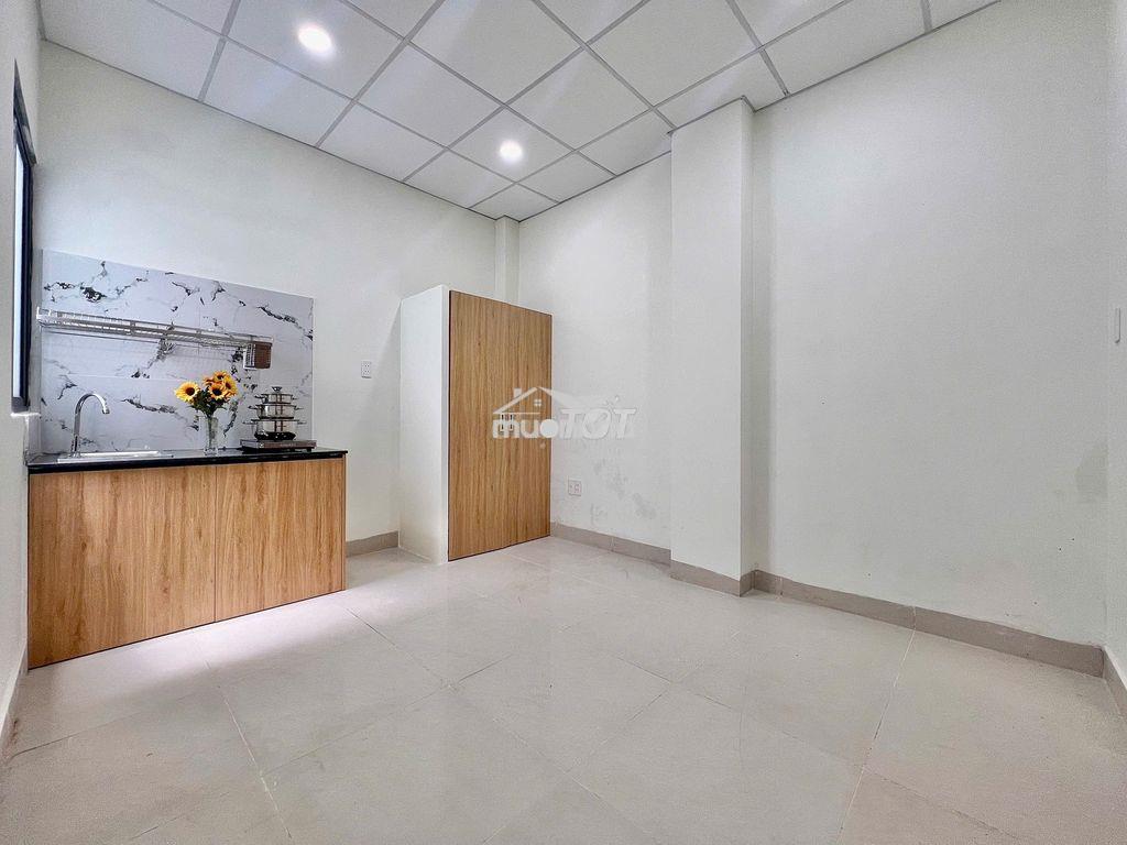 Phòng mới xây thoáng, an ninh ngay bùi đình túy - 2