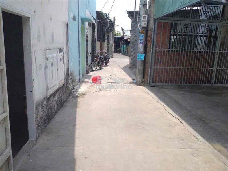 Nhà 2 mặt tiền phú lợi - cấp 4 - khu đông dân cư