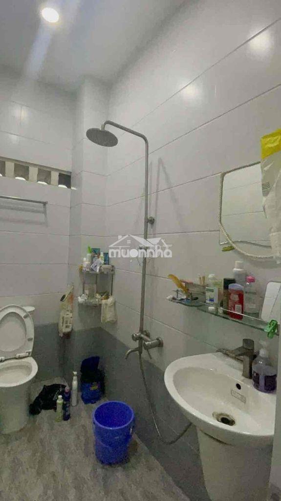 Nhà quận tân bình gần chợ hoàng hoa thám 30m2 3 tầng giá 3.5 tỷ - 3