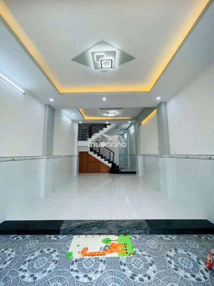 🌹🌹🌹Cho thuê nhà 3lầu 3pnủ 3wc mới keng