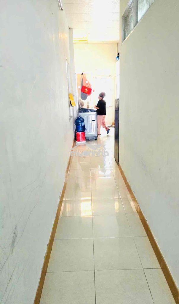 Khu an ninh  - thiết kế rất thoáng rộng rãi - hẻm thông tứ tung - nhà