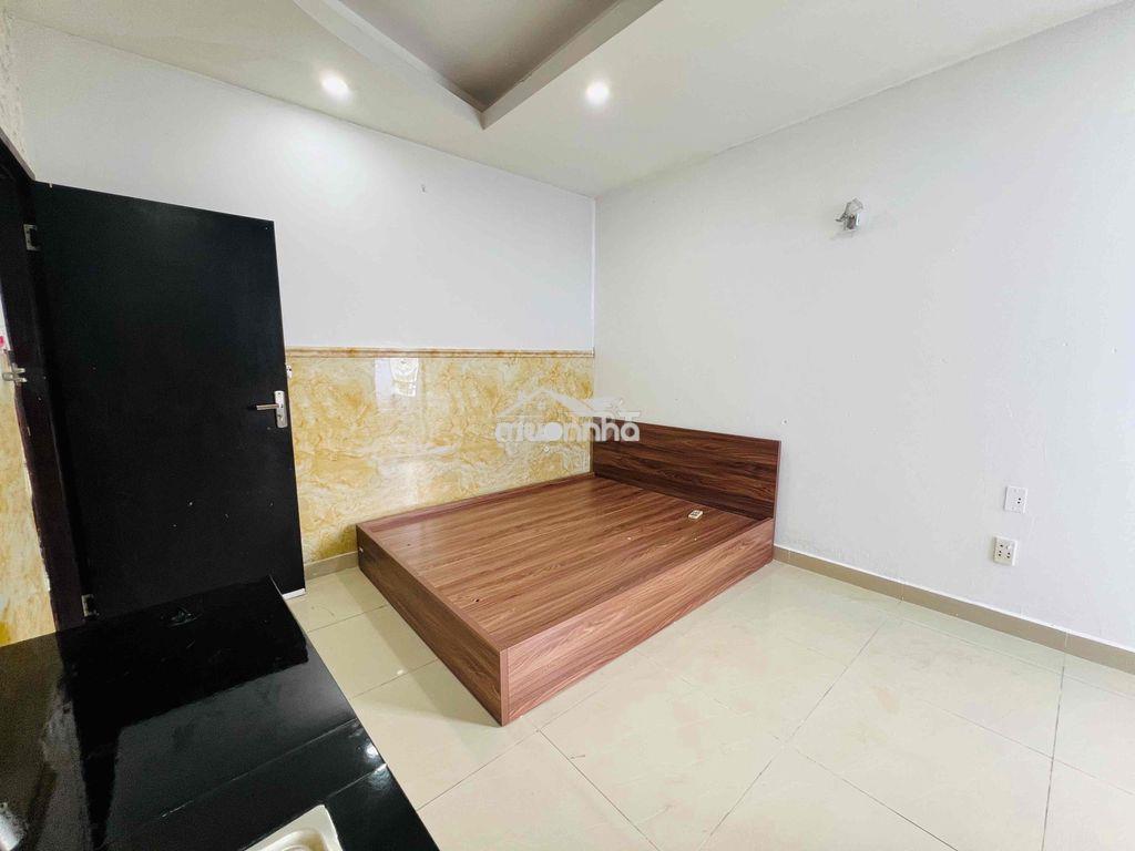 Cho thuê phòng studio, ban công, full nội thất, gần công viên phú lâm - 4