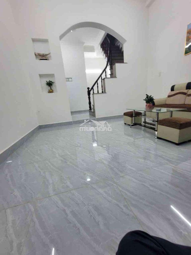 Nhà đẹp 2 tầng gần mặt tiền phạm văn bạch tân bình 36m2 chỉ 4,68 tỷ