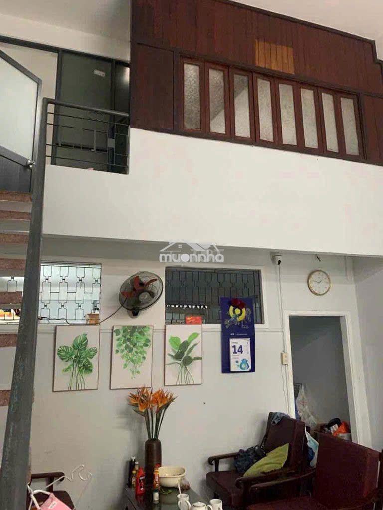 Cho thuê hxh cách mạng tháng 8 p.12 q.10 - 4.5x13m- 3pn - 2