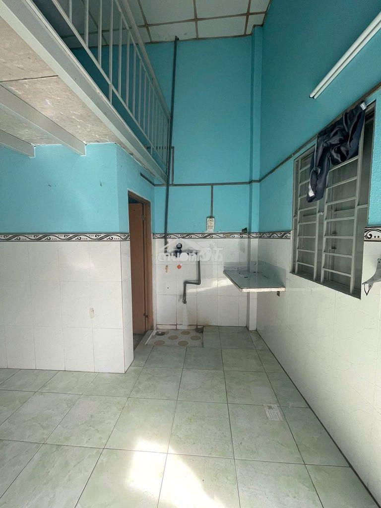 Bán nhà câp 4 hxh hồ văn long nhà nở hậu 9m - 2