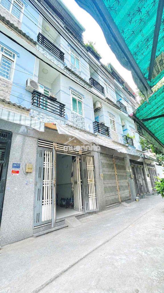 Cho thuê nc 4pn, 3wc, 1pk, 1 bếp - p15 q8