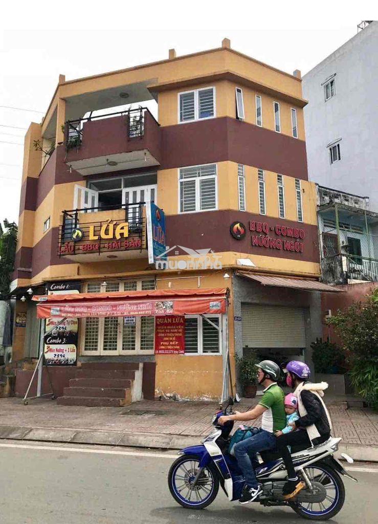 Bán nhà mặt tiền phạm văn đồng, ngang 10m, công nhận: 76m2, 4 tầng