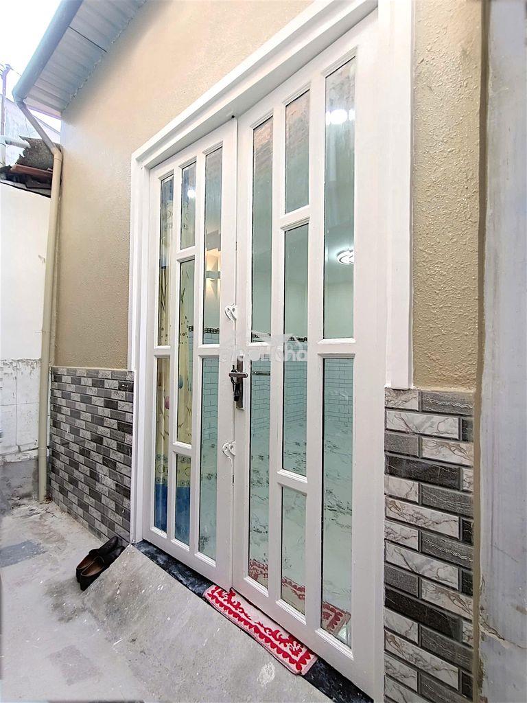 Bến vân đồn giáp q1- xh cách nhà 1 căn-vài bước ra cv cầu dừa-31m2-2t