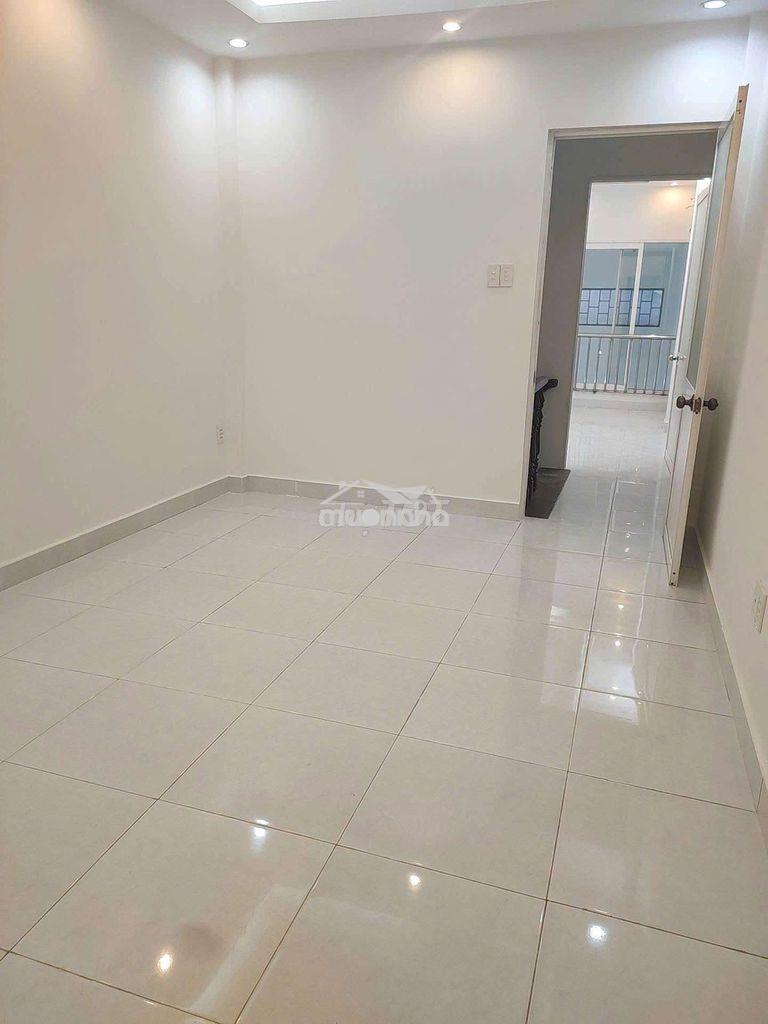 Cho thuê nhà nguyên căn hẻm đoàn văn bơ, gần cầu camelt - 3