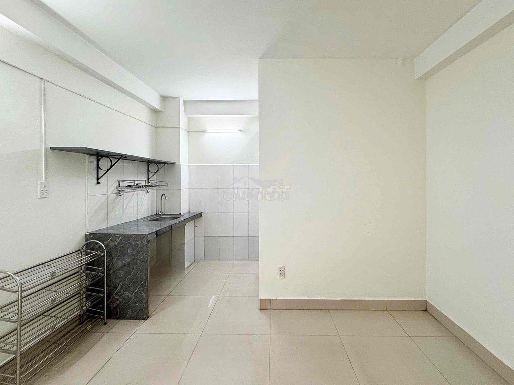 Phòng đẹp chính chủ , ngay đại học tđt , tài chính mkt , - 2