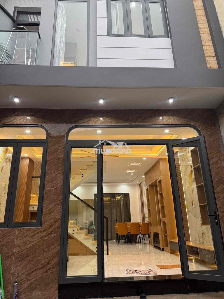 🍏🍏🍏 Nhà 1 trệt 1 lầu xây mới full nội thất hẻm 194 đường chiến lược -