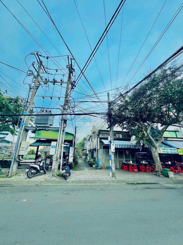 Nhà 71m2 p.quang vinh sân banh biên hoà 2,35 tỷ hẻm 3 gác sổ riêng 2pn - 3
