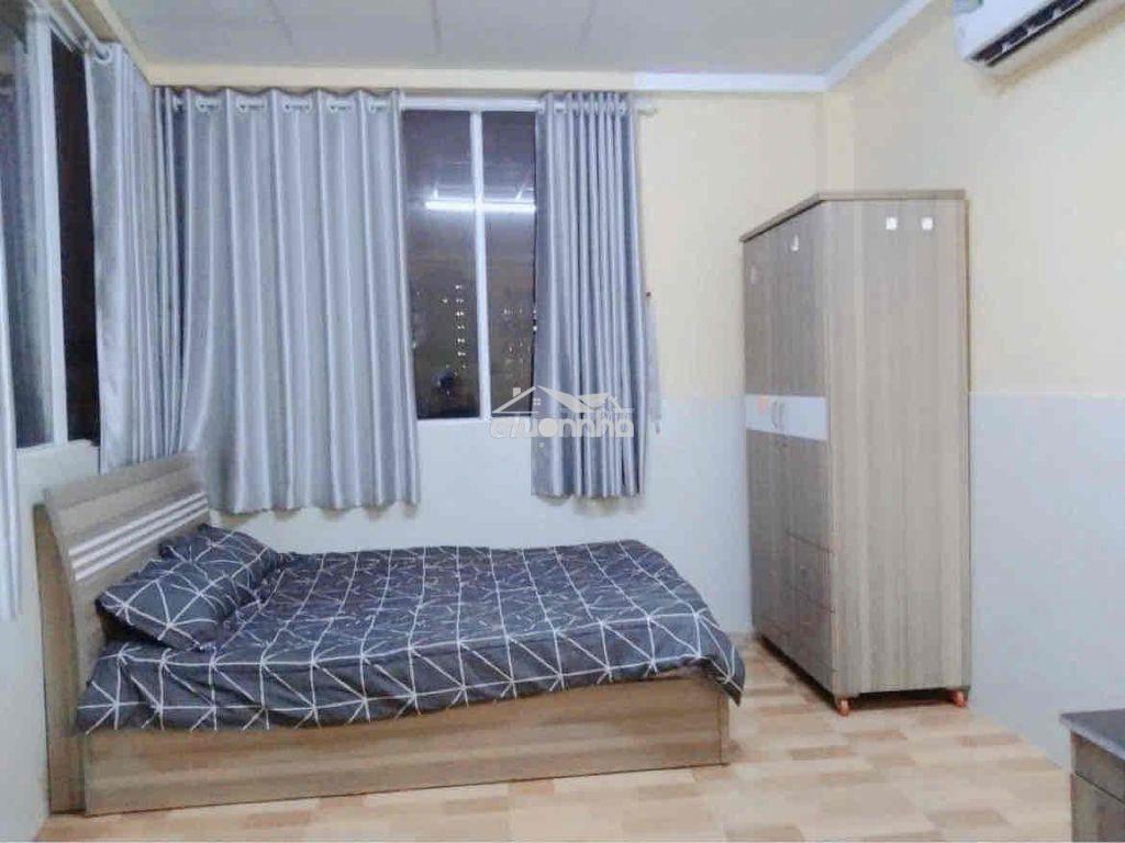 FREE TIỀN NHÀ TỚI NGÀY 15/7 CHO BẠN NÀO DỌN VÀO LIỀN . NGÃ 4 PHÚ NHUAN - 2