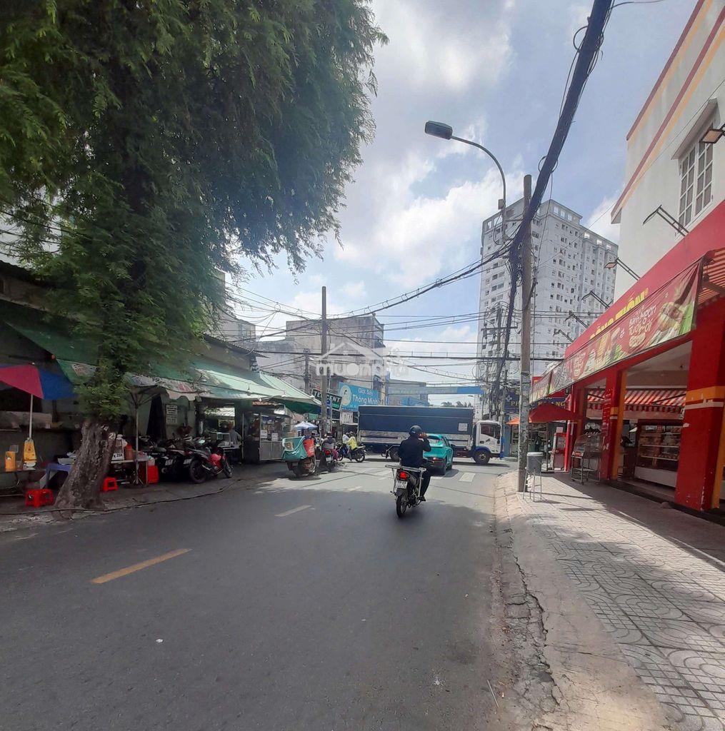 Bán nhà mt trịnh đình trọng, q.tân phú, dt 4x15m, giáp quận 11 - 3