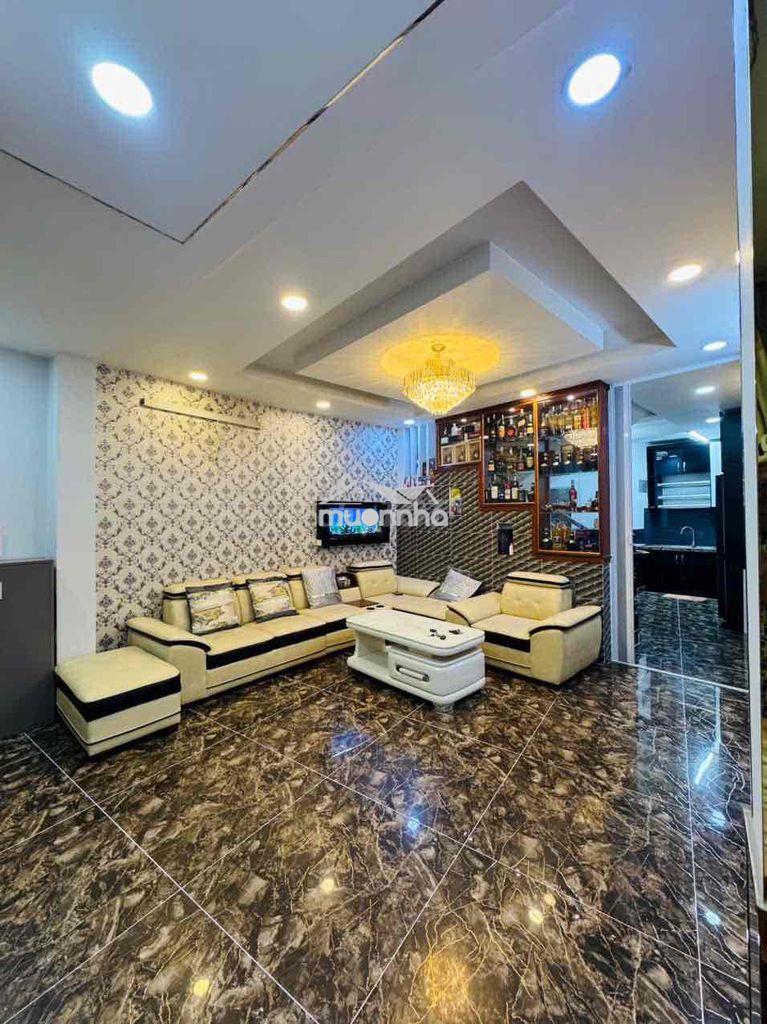 Nhà tân bình diện tích 4,4 x 12m