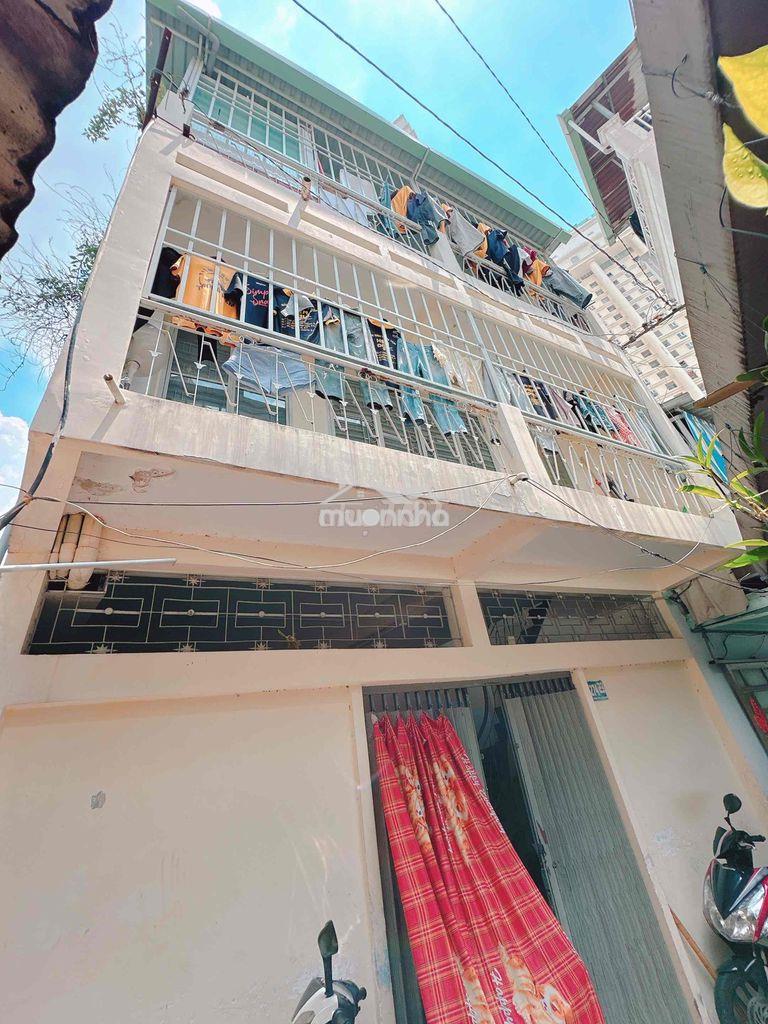 Bán nhà nkkn dt : 30m* 3tầng giá tốt quận 3