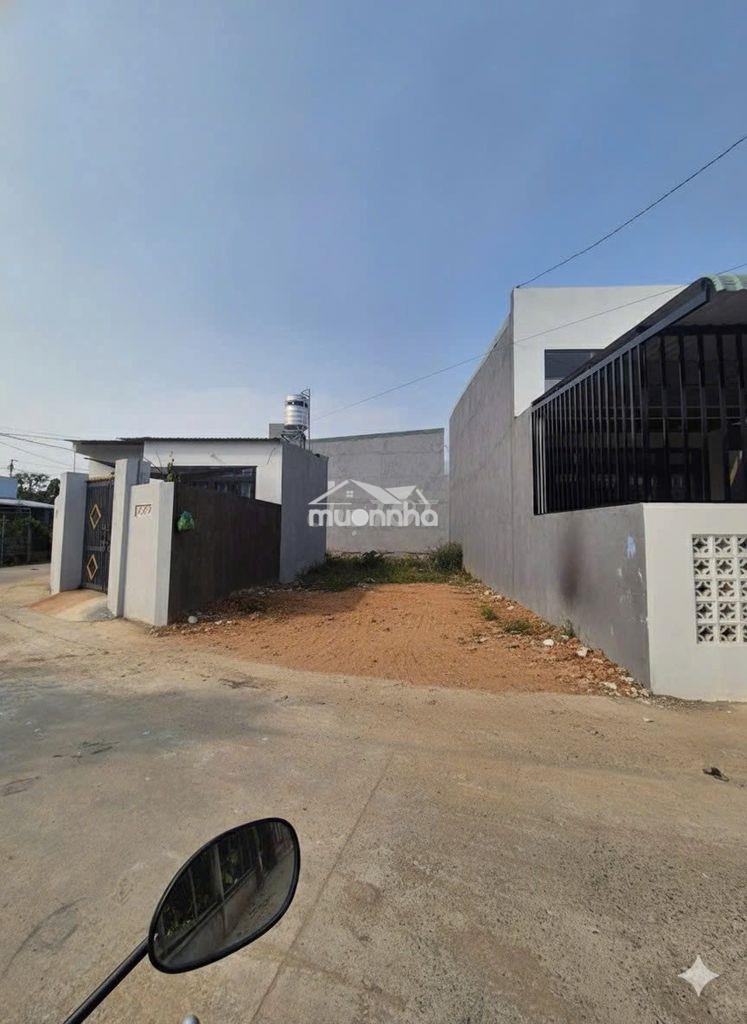 Chính chủ bán đất hương lộ 9 ngang 5.6m
