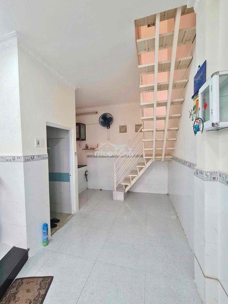 Cho thuê nhà đường 10 trường thọ 2pn 1wc giá 7,9tr máy nước nóng - 4