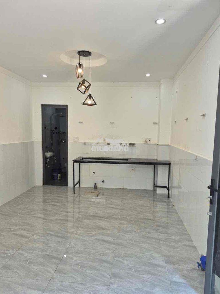 Cho thuê nhà nguyên căn đường phan xích long p3 quận pn