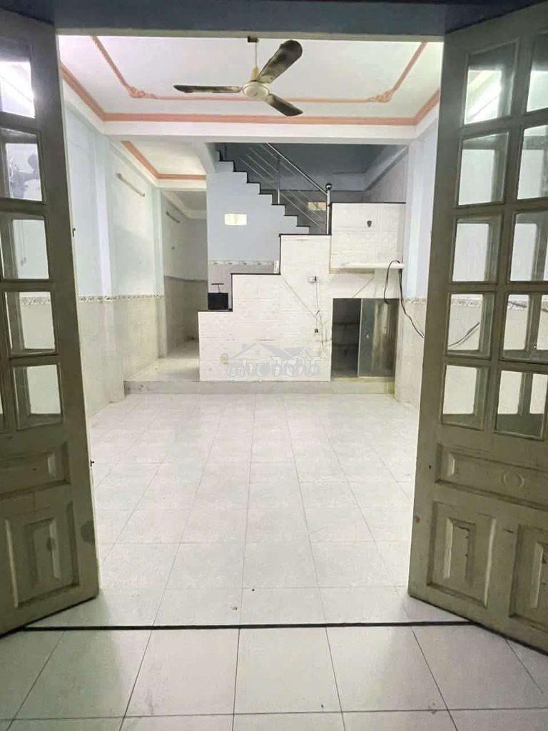 Nhà hẻm 5m đường nguyễn sơn 4,5x15m, 1 lầu, 2pn, 2wc, giá 10 triệu