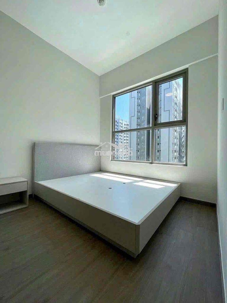 Căn 2pn view hồ có nội thất 8,5 triệu/ cơ bản 7 triệu. lh hương