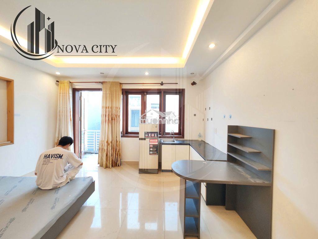 Căn hộ ban công full nội thất, view mặt tiền  - 2