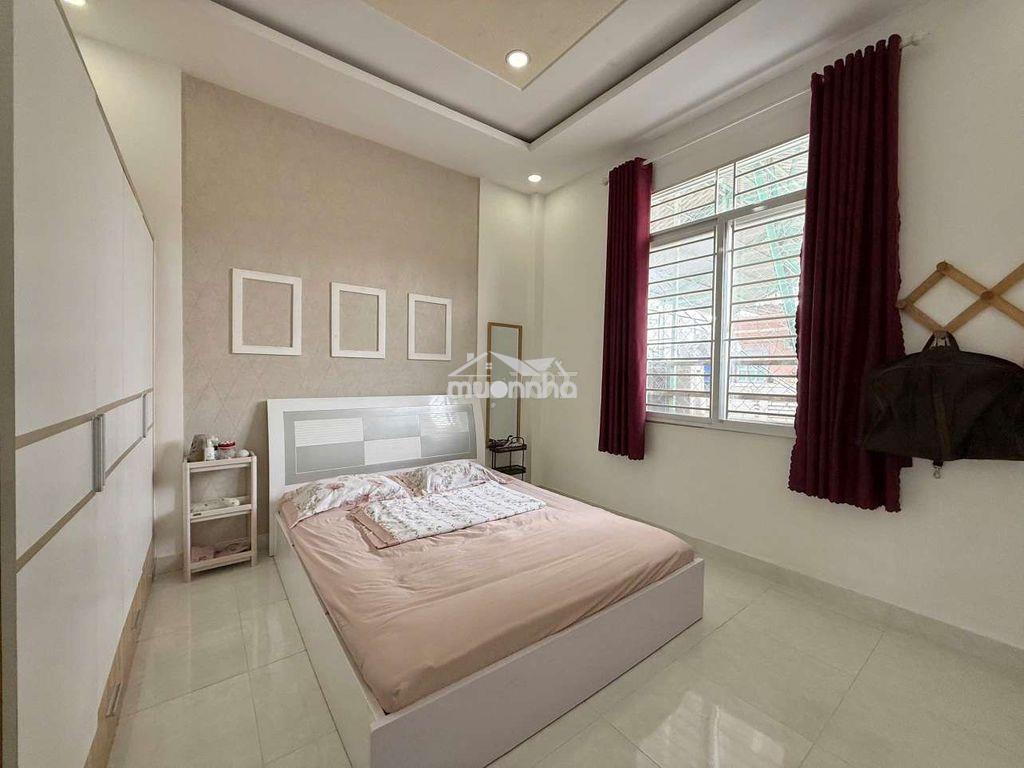 Bán gấp nhà sát mt ql13, 3 tầng hẻm xe tải. - 4