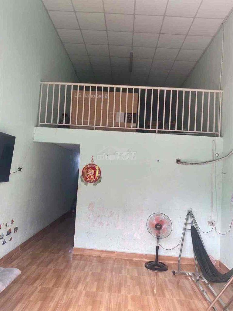Cho thuê nhà nguyên căn giá 3,5tr / tháng dĩ an