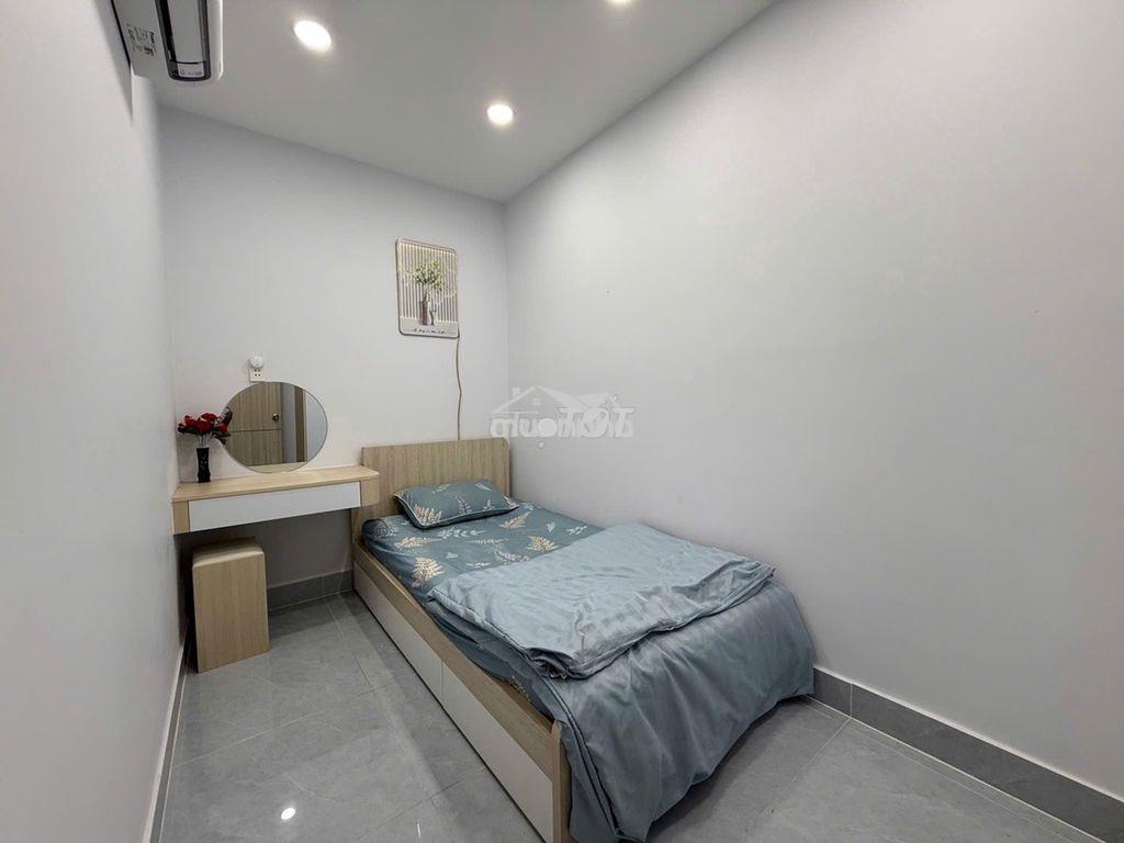 Bán nhà - q1- dtsd: 60m2 - nguyễn cảnh chân-6,8 t.ỷ- khu kinh doanh - 4