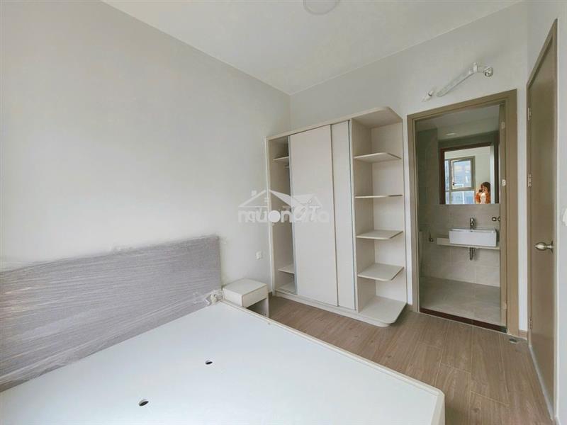Westgate 2pn 2wc giá 7tr/tháng, sẵn giường tủ, ở liền