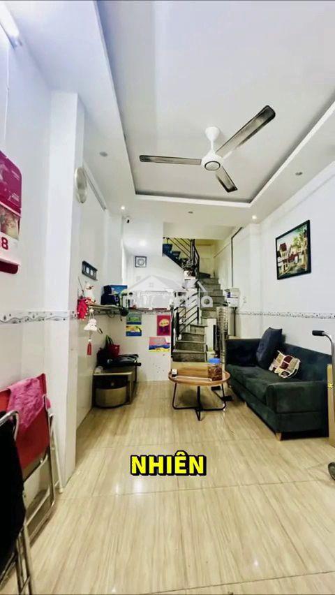 Bán nhà quận 5, đường nguyễn văn cừ, 2pn - 4.5 tỷ - 2