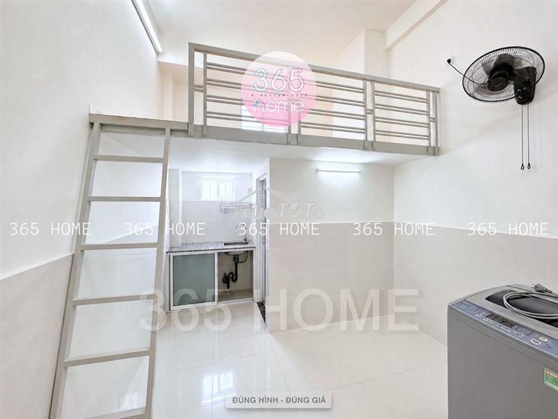 Phòng gác cao + máy lạnh, tủ lạnh, khu sinh viên