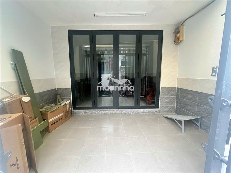 Nhà nc gần chợ hiệp bình, 60m2, 1t 1l, 4pn, có nội thất.