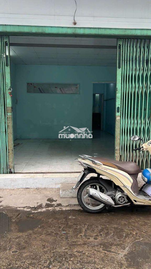 Cho thuê nhà nguyên căn mặt tiền hẻm xe hơi trần xuân soạn  - 3